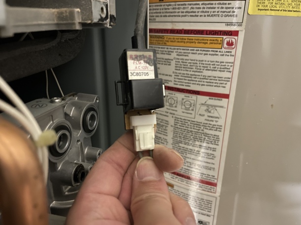 the connector to the igniter switch