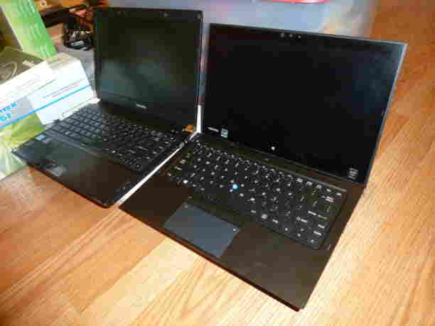 Toshiba Portege R830 (left) and Toshiba Portege z20t (right)